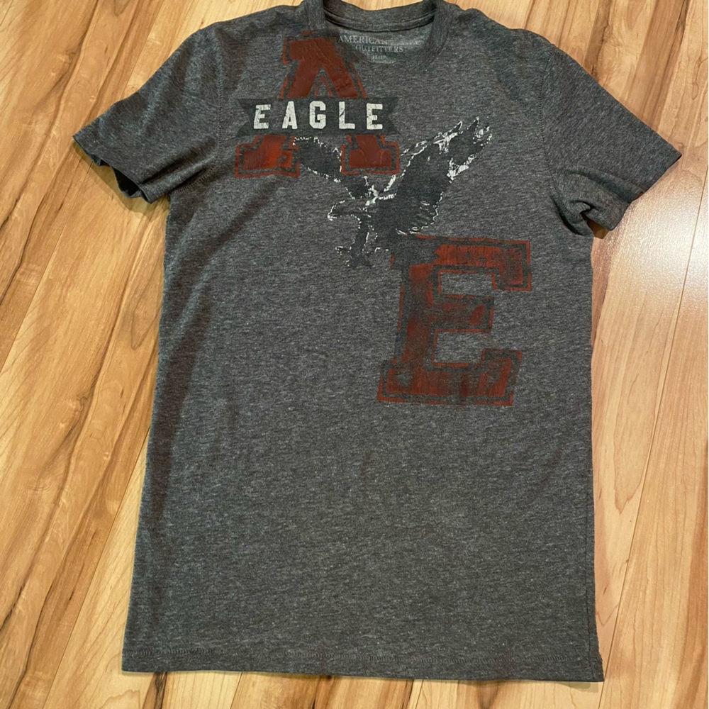 American Eagle vintage Graphic T-Shirt—XS